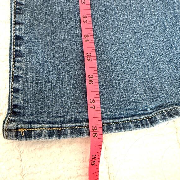 Signature Levi Strauss Womens Size 16M Mid Rise Boot Cut Blue Jeans Staple - Picture 10 of 15